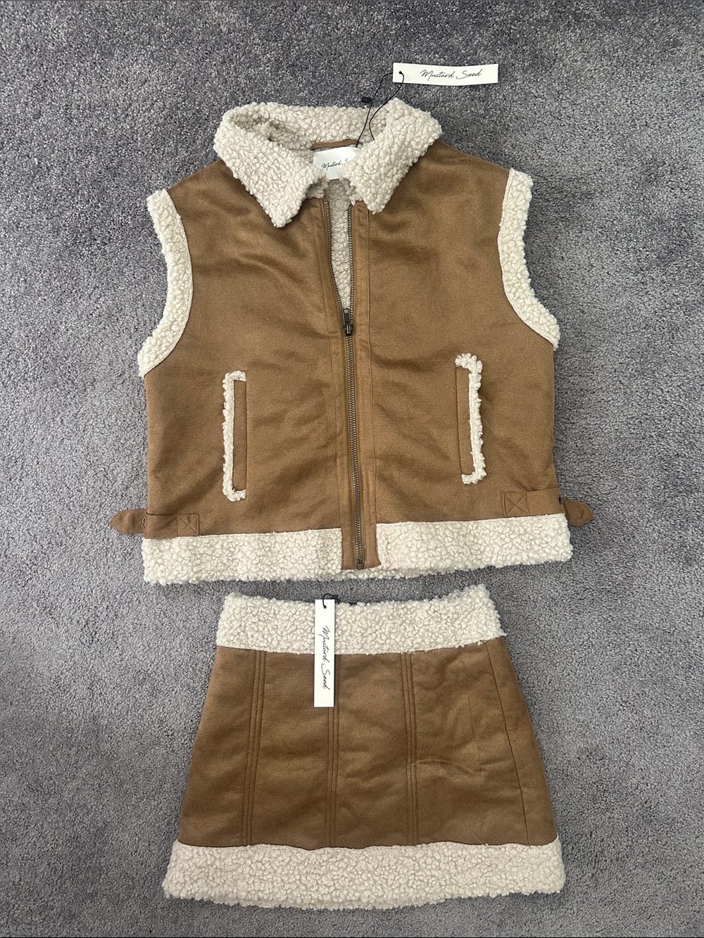 Women’s Two Piece Mustard Seed Set